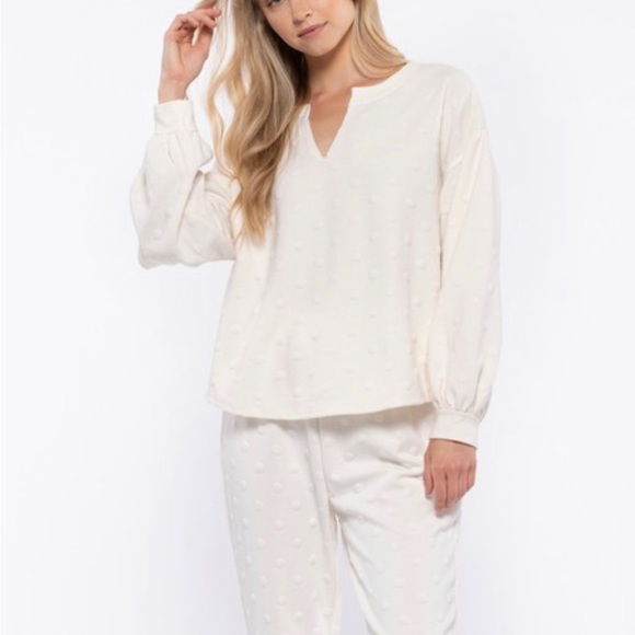 Blu Pepper Sweaters - White 2 piece dot sweatshirt set